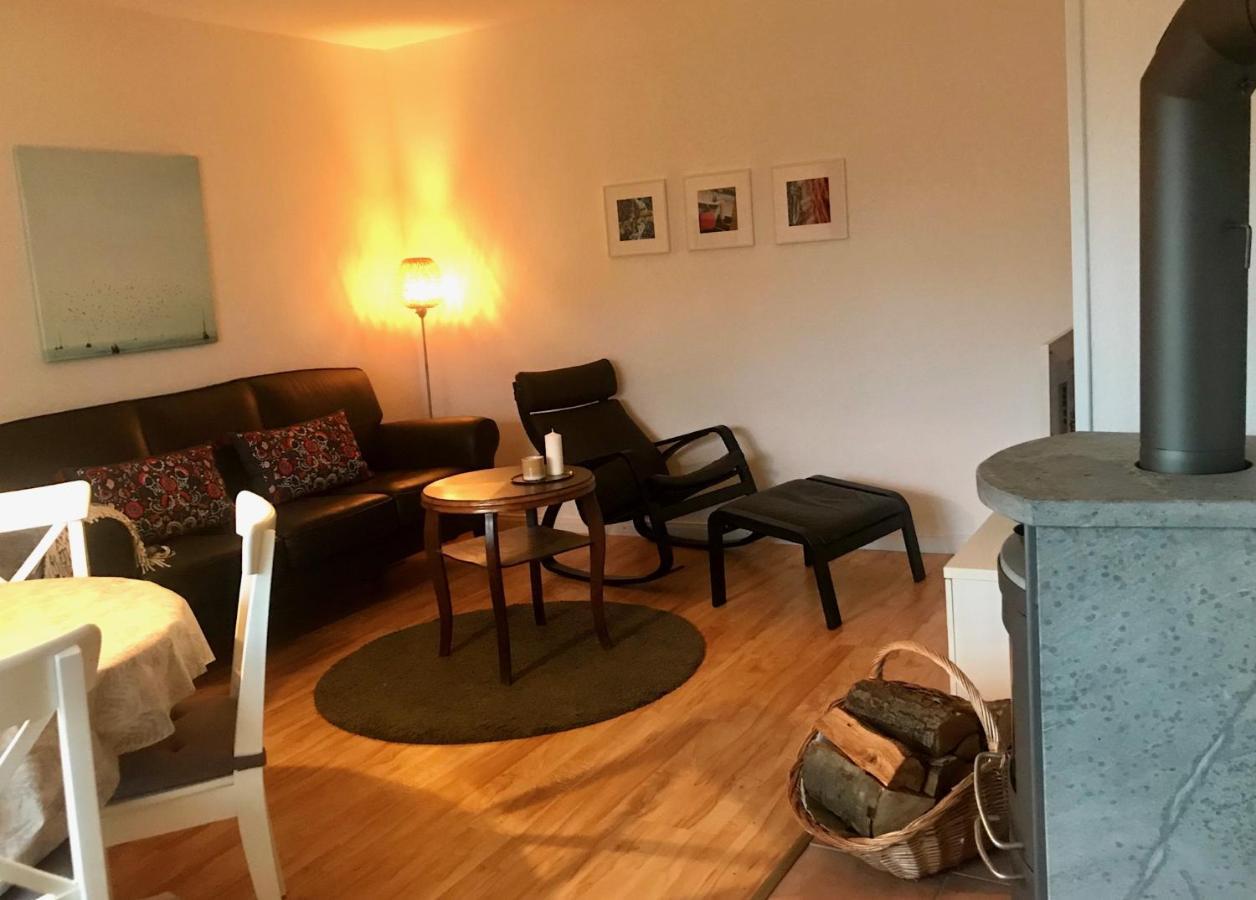 Gemuetliches Ferienhaus Hinterm Deich Nordstrand Exterior foto