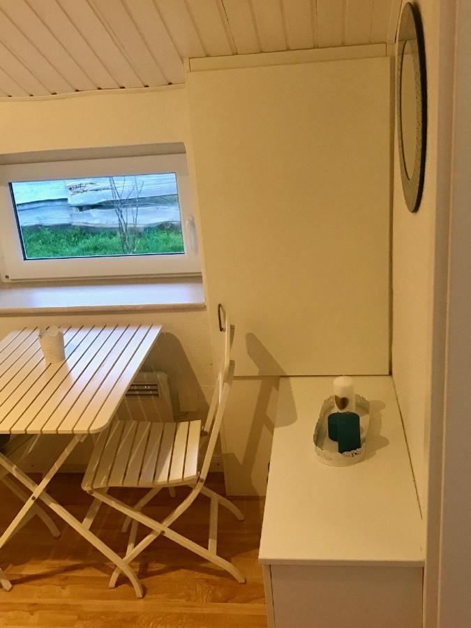 Gemuetliches Ferienhaus Hinterm Deich Nordstrand Exterior foto